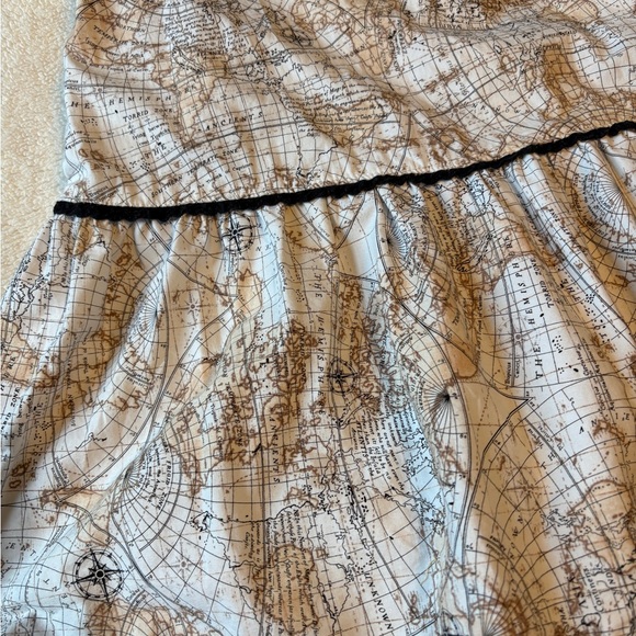 Hot Topic Map Atlas Print Dress, Black Trim. Neutrals. Women’s Medium - Picture 2 of 11
